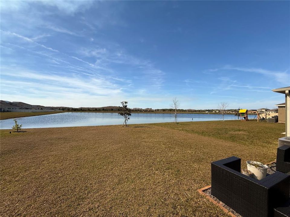 For Rent: $3,200 (4 beds, 2 baths, 3165 Square Feet)