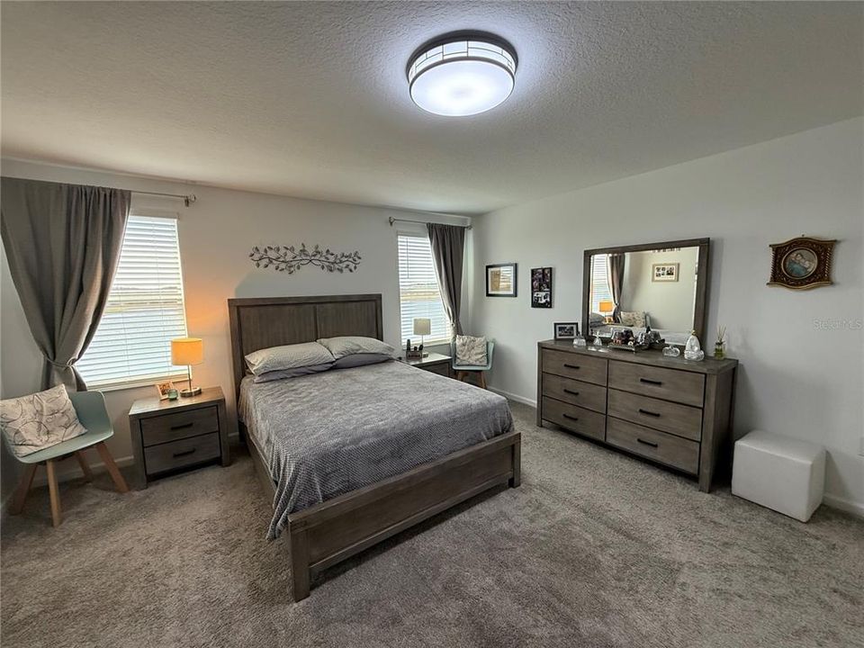 For Rent: $3,200 (4 beds, 2 baths, 3165 Square Feet)