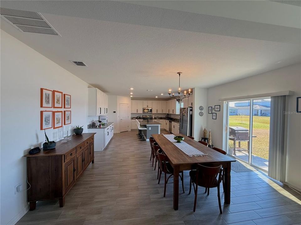 For Rent: $3,200 (4 beds, 2 baths, 3165 Square Feet)