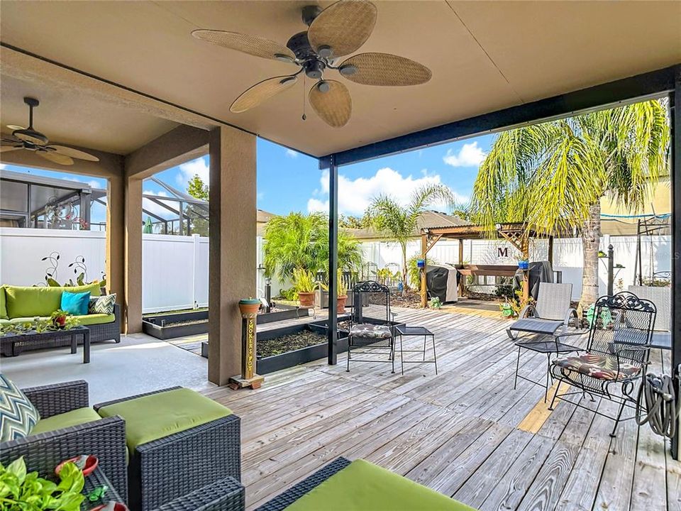 For Sale: $325,000 (3 beds, 2 baths, 1443 Square Feet)