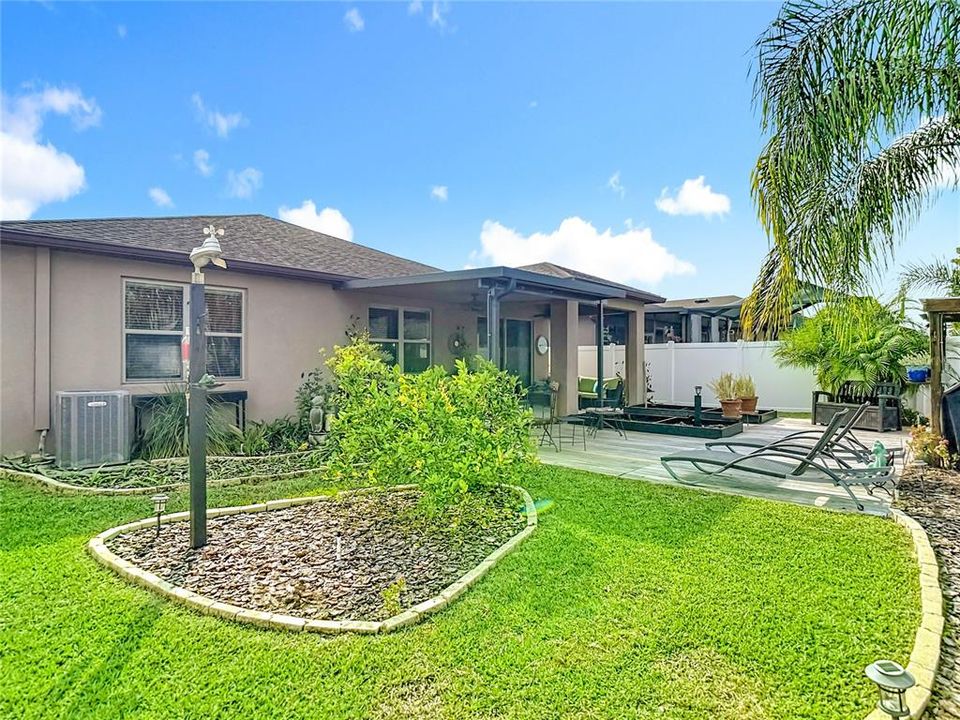 For Sale: $325,000 (3 beds, 2 baths, 1443 Square Feet)