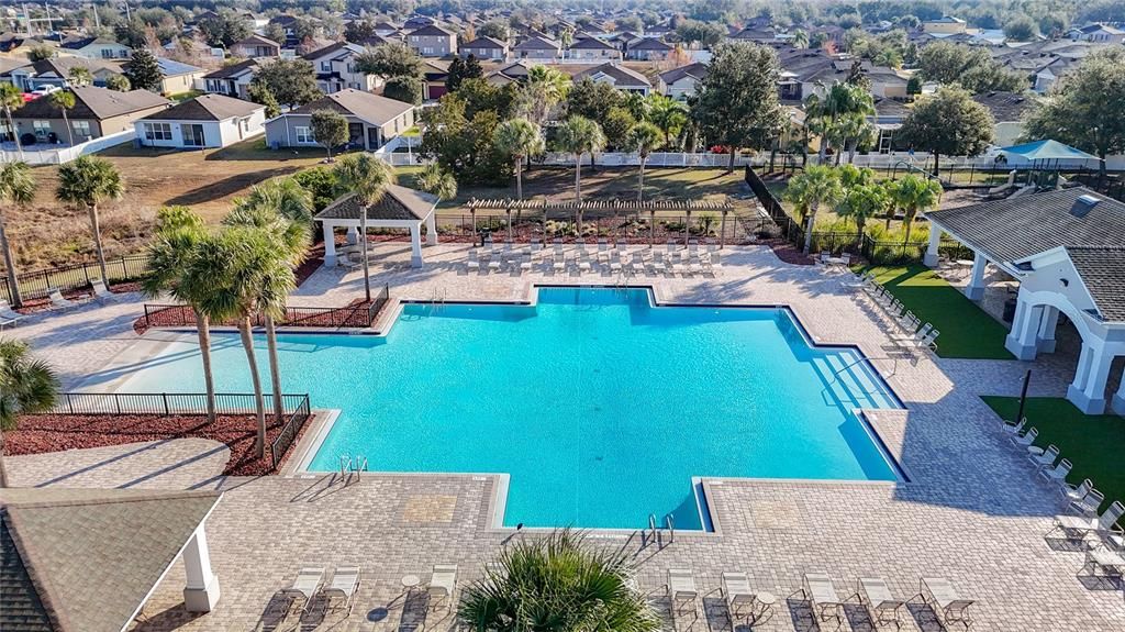 For Sale: $325,000 (3 beds, 2 baths, 1443 Square Feet)