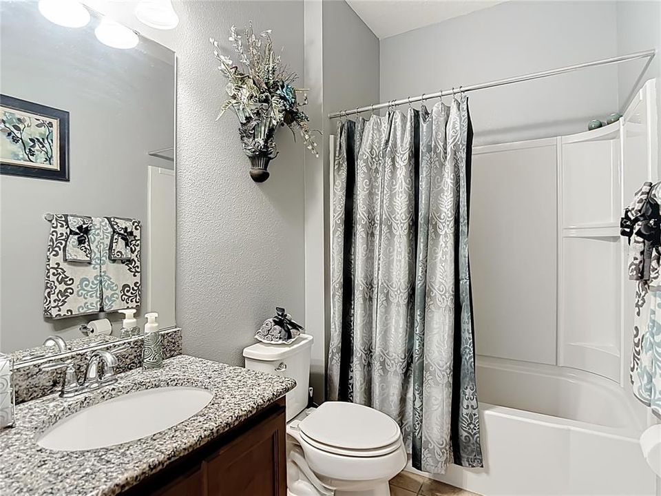 For Sale: $325,000 (3 beds, 2 baths, 1443 Square Feet)