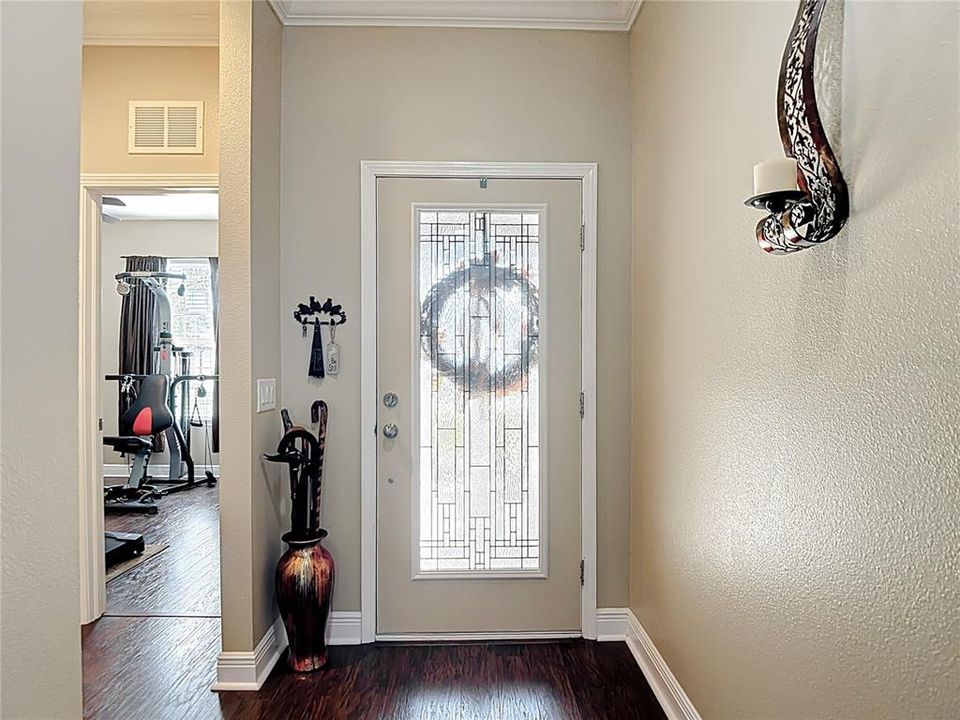 For Sale: $325,000 (3 beds, 2 baths, 1443 Square Feet)