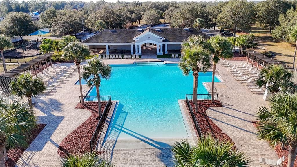 For Sale: $325,000 (3 beds, 2 baths, 1443 Square Feet)