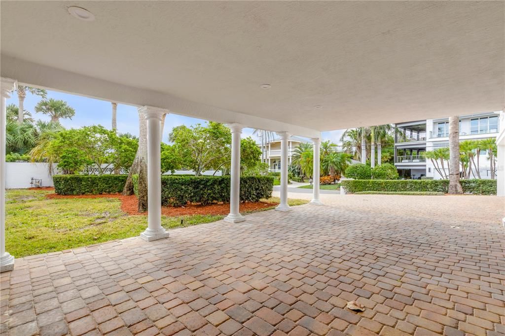 For Sale: $4,200,000 (5 beds, 6 baths, 4768 Square Feet)