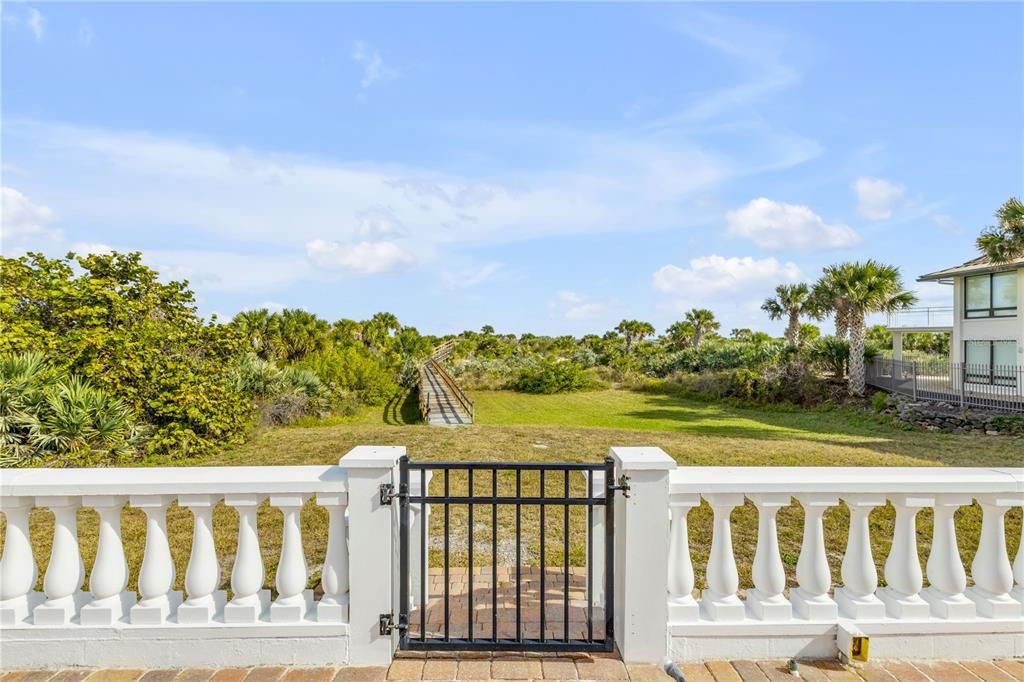 For Sale: $4,200,000 (5 beds, 6 baths, 4768 Square Feet)