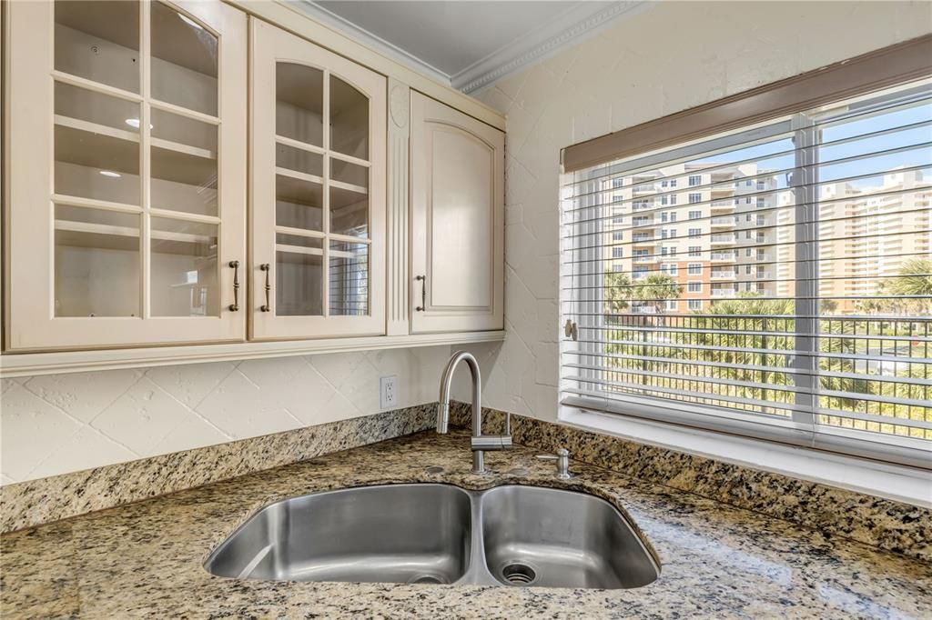 For Sale: $4,200,000 (5 beds, 6 baths, 4768 Square Feet)