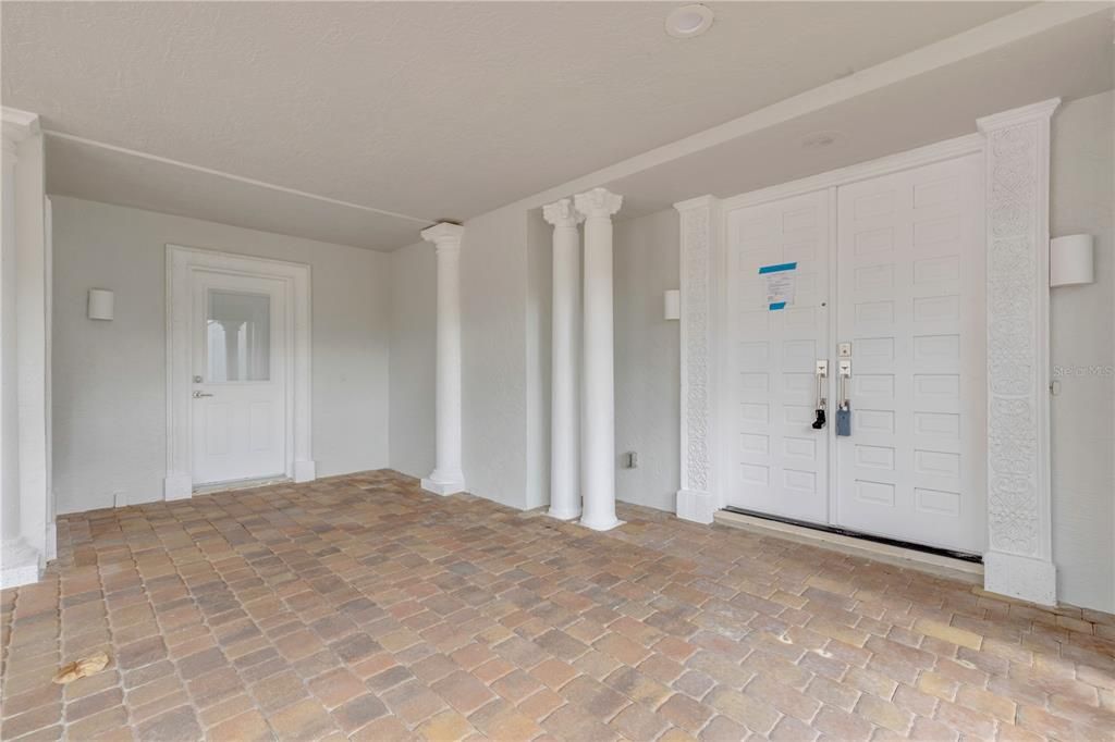 For Sale: $4,200,000 (5 beds, 6 baths, 4768 Square Feet)