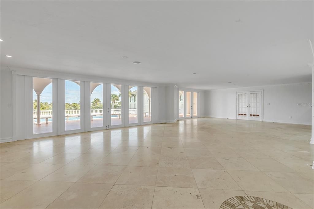 For Sale: $4,200,000 (5 beds, 6 baths, 4768 Square Feet)