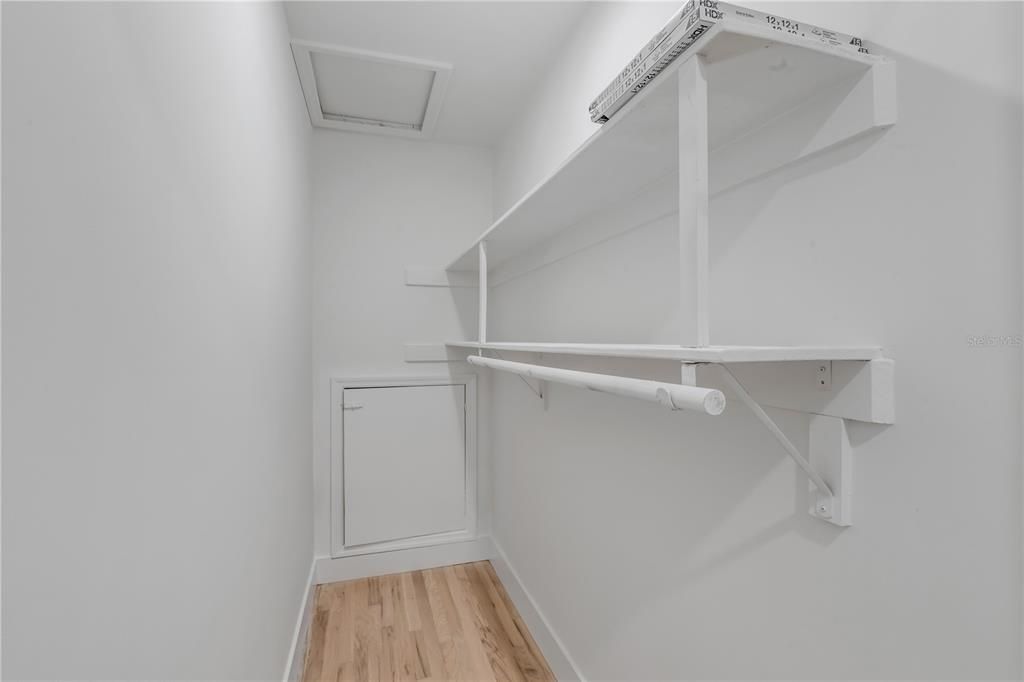 For Sale: $4,200,000 (5 beds, 6 baths, 4768 Square Feet)