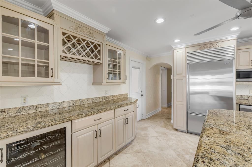 For Sale: $4,200,000 (5 beds, 6 baths, 4768 Square Feet)