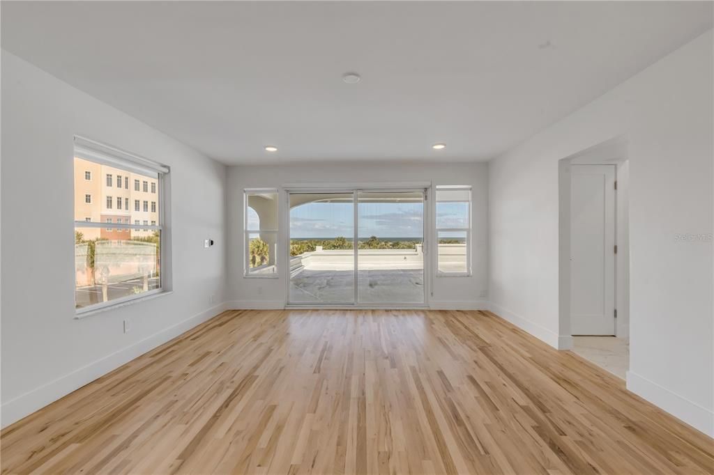 For Sale: $4,200,000 (5 beds, 6 baths, 4768 Square Feet)