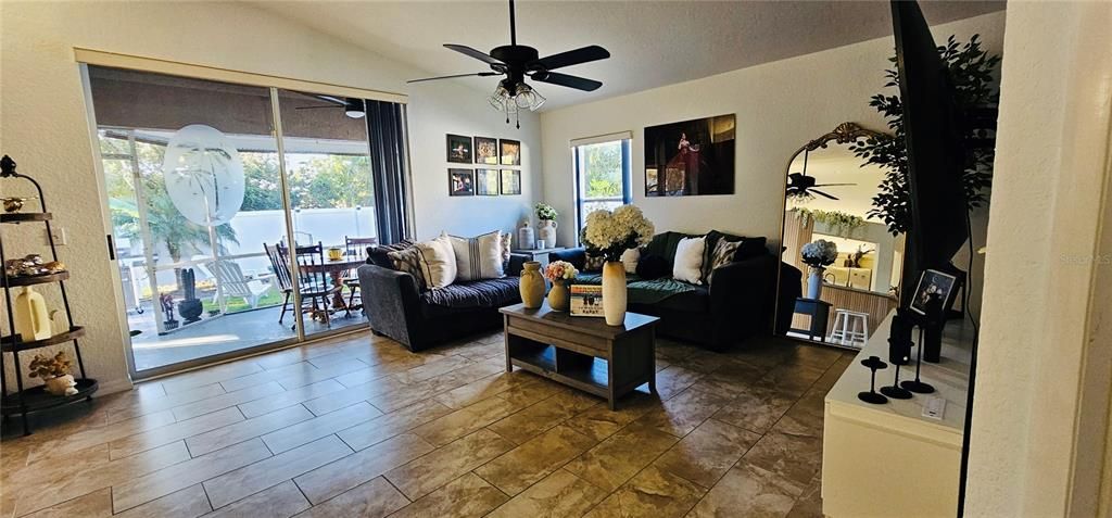 For Rent: $3,500 (3 beds, 2 baths, 1648 Square Feet)