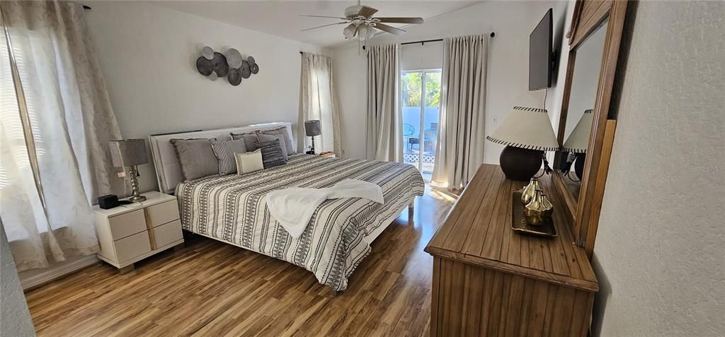 For Rent: $3,500 (3 beds, 2 baths, 1648 Square Feet)