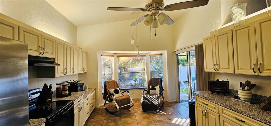 For Rent: $3,500 (3 beds, 2 baths, 1648 Square Feet)