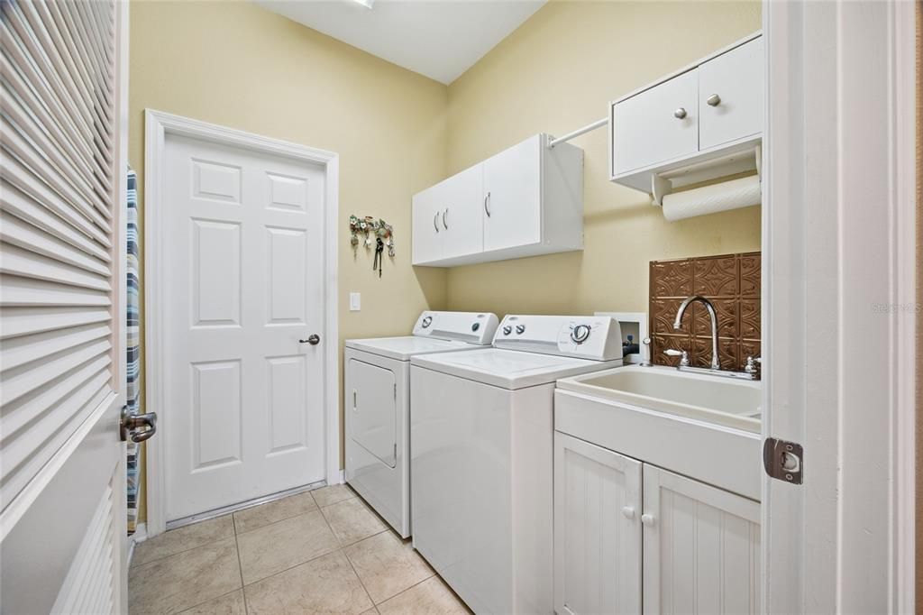 待售: $320,000 (3 贝兹, 2 浴室, 1705 平方英尺)