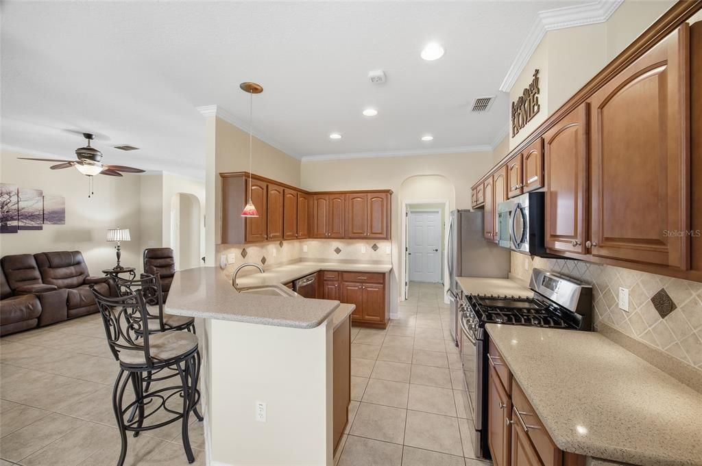 待售: $320,000 (3 贝兹, 2 浴室, 1705 平方英尺)