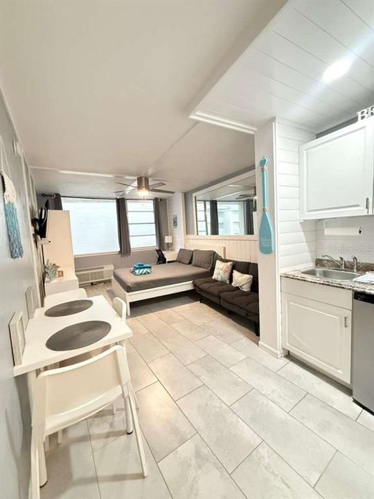 En Venta: $132,900 (1 camas, 1 baños, 300 Pies cuadrados)