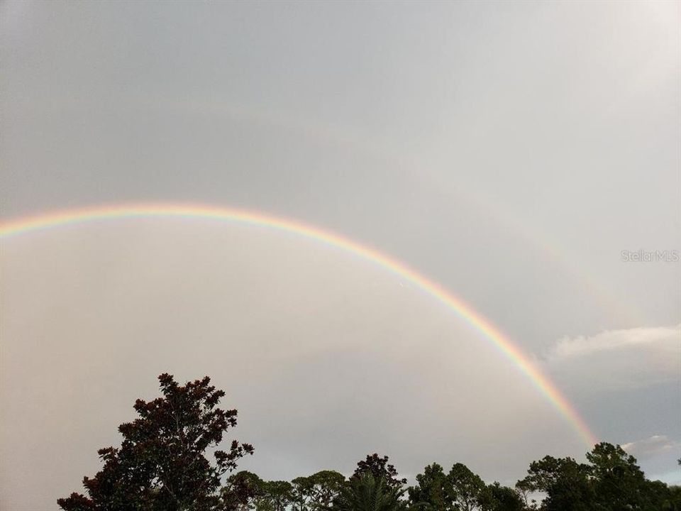 出租: $2,100 (5 贝兹, 3 浴室, 2839 平方英尺)