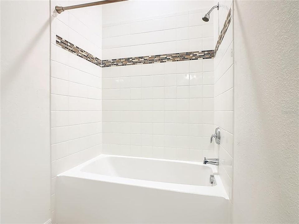 待售: $340,000 (3 贝兹, 2 浴室, 1704 平方英尺)