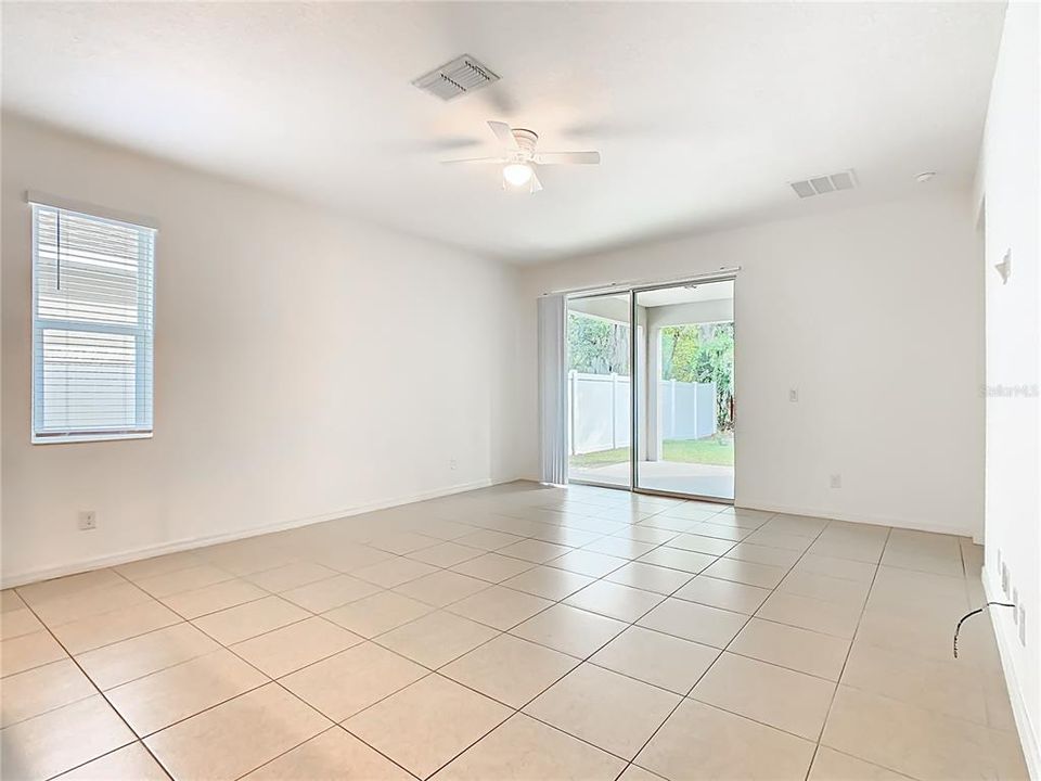 待售: $340,000 (3 贝兹, 2 浴室, 1704 平方英尺)