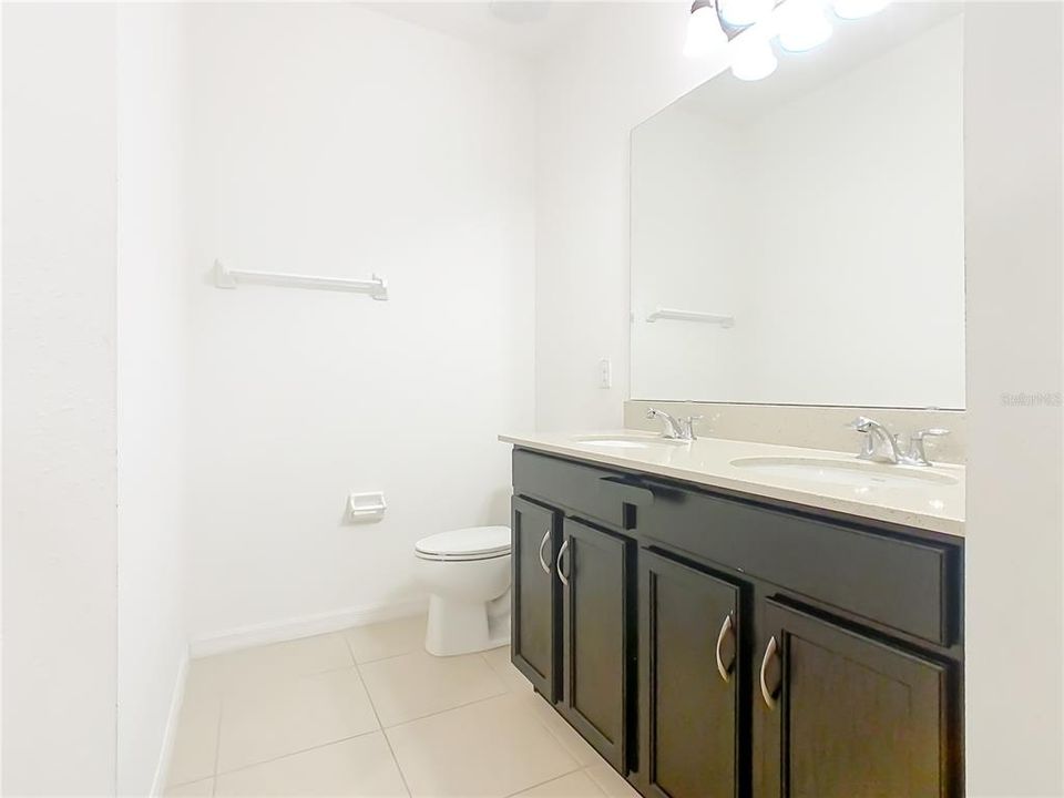 待售: $340,000 (3 贝兹, 2 浴室, 1704 平方英尺)