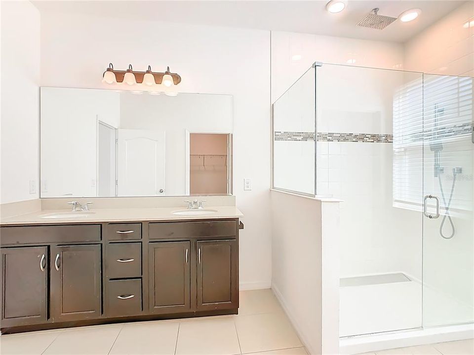 待售: $340,000 (3 贝兹, 2 浴室, 1704 平方英尺)