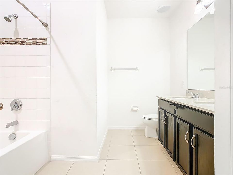 待售: $340,000 (3 贝兹, 2 浴室, 1704 平方英尺)