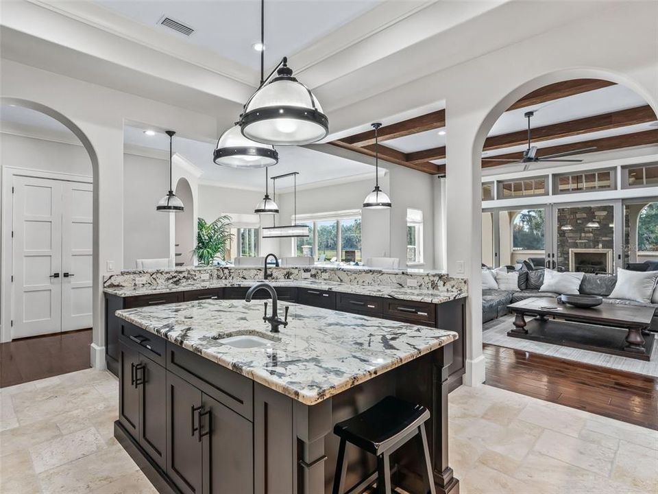 En Venta: $3,000,000 (4 camas, 4 baños, 6218 Pies cuadrados)