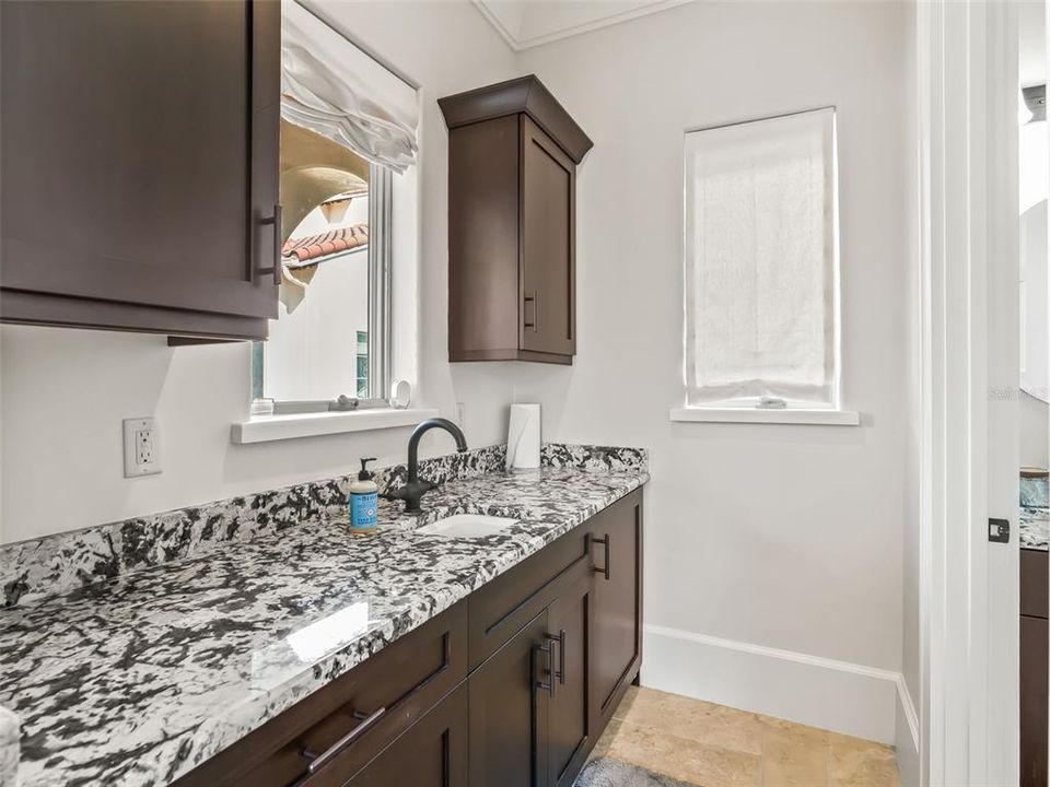 En Venta: $3,000,000 (4 camas, 4 baños, 6218 Pies cuadrados)