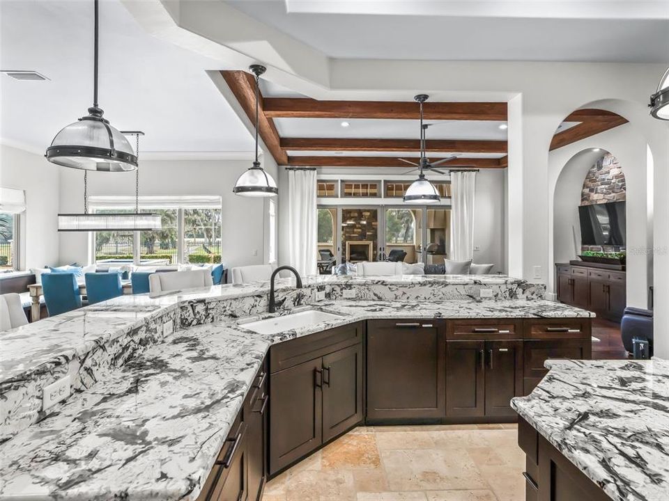 En Venta: $3,000,000 (4 camas, 4 baños, 6218 Pies cuadrados)