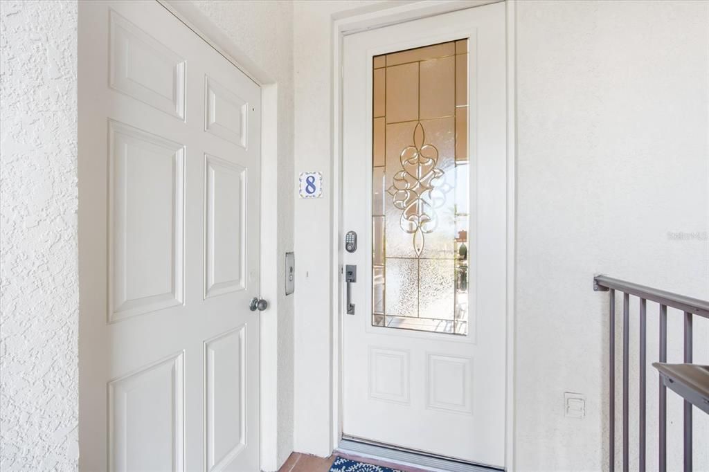 For Sale: $2,395,000 (3 beds, 3 baths, 2136 Square Feet)