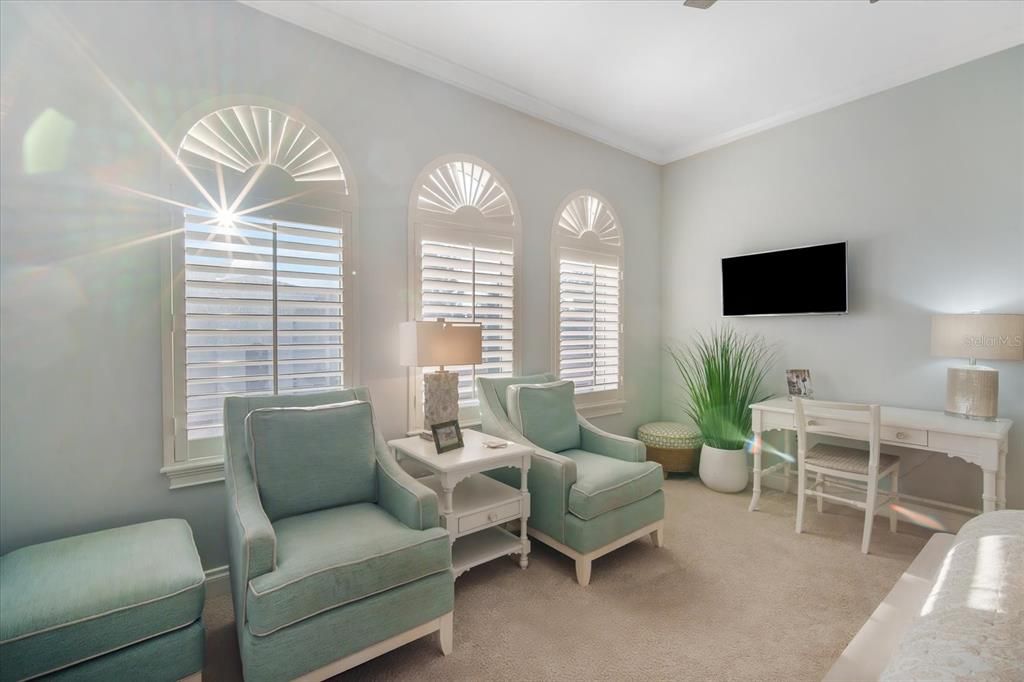 For Sale: $2,395,000 (3 beds, 3 baths, 2136 Square Feet)