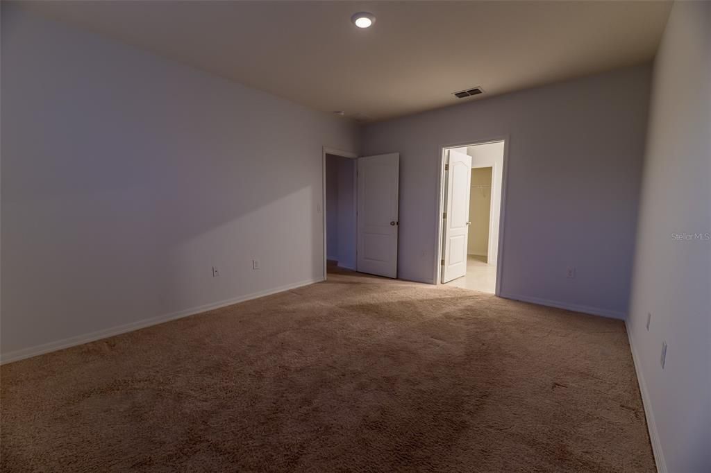 For Sale: $264,999 (4 beds, 2 baths, 1867 Square Feet)