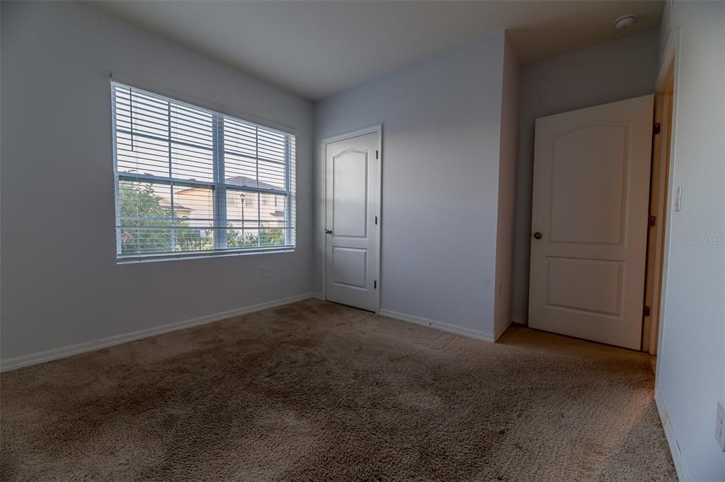 For Sale: $264,999 (4 beds, 2 baths, 1867 Square Feet)