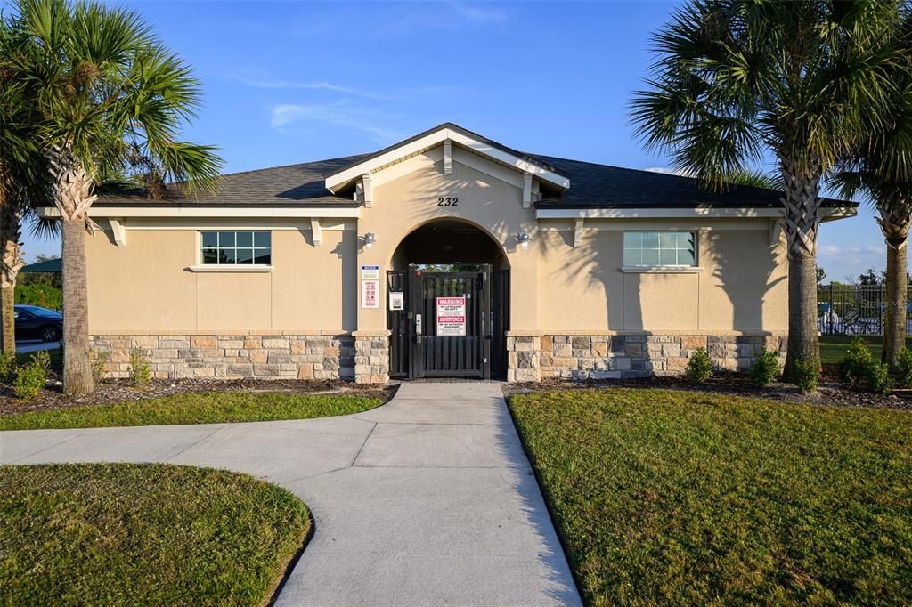 For Sale: $264,999 (4 beds, 2 baths, 1867 Square Feet)