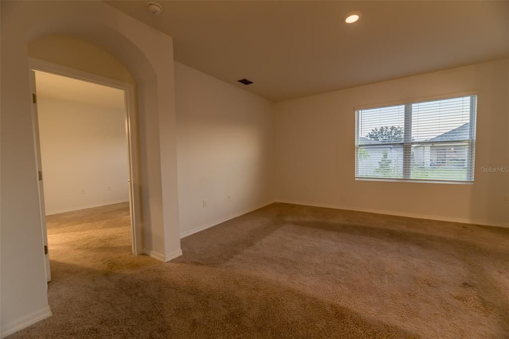 For Sale: $264,999 (4 beds, 2 baths, 1867 Square Feet)