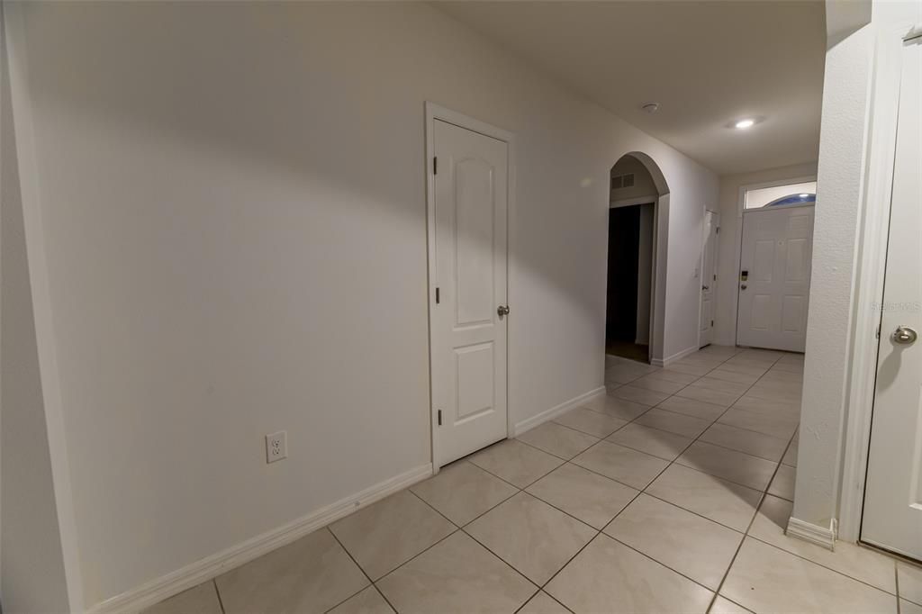 For Sale: $264,999 (4 beds, 2 baths, 1867 Square Feet)