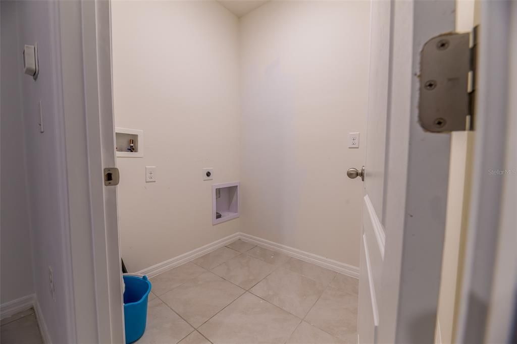 For Sale: $264,999 (4 beds, 2 baths, 1867 Square Feet)