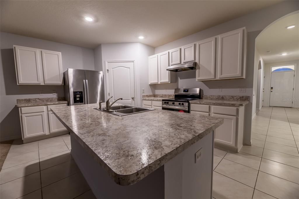 For Sale: $264,999 (4 beds, 2 baths, 1867 Square Feet)