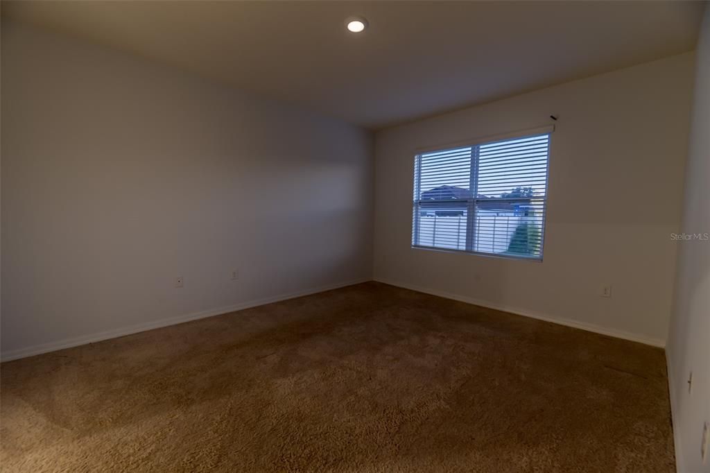 For Sale: $264,999 (4 beds, 2 baths, 1867 Square Feet)