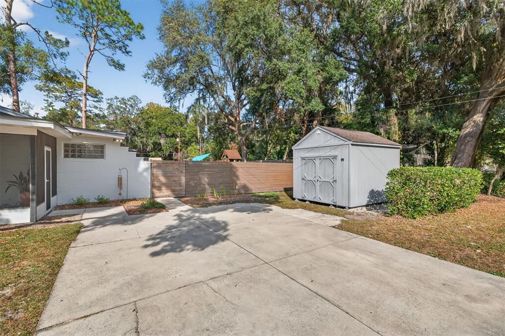 Activo con contrato: $324,000 (3 camas, 2 baños, 1317 Pies cuadrados)