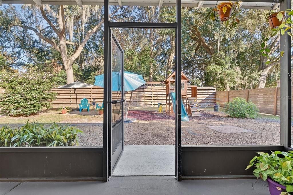 Activo con contrato: $324,000 (3 camas, 2 baños, 1317 Pies cuadrados)