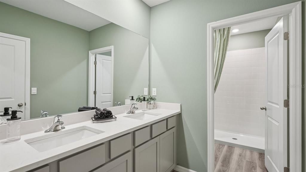 For Sale: $385,990 (3 beds, 2 baths, 1758 Square Feet)