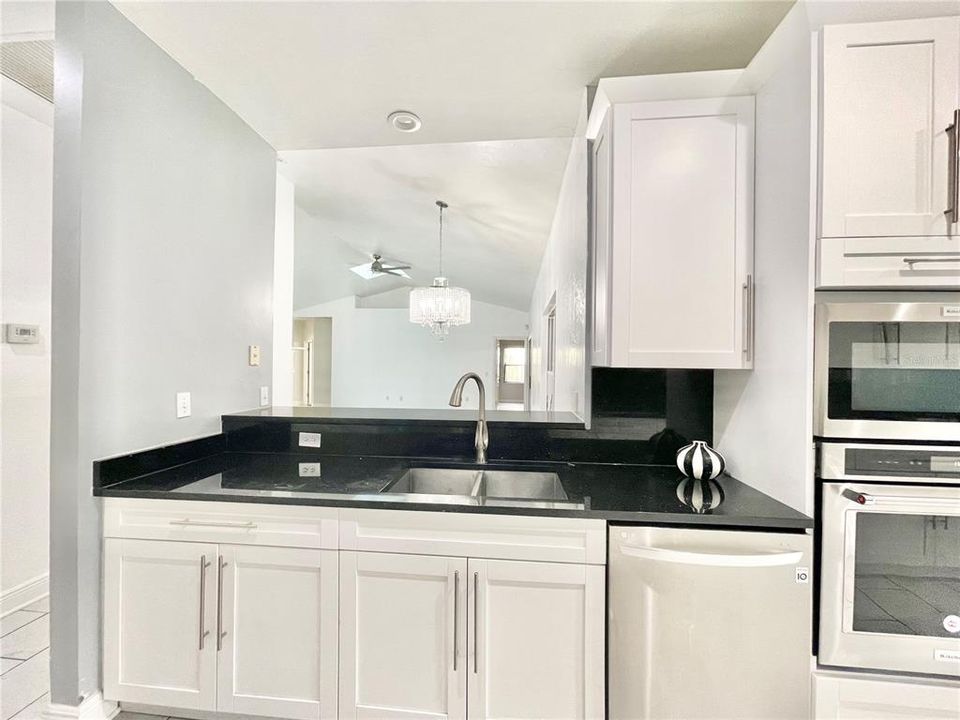 For Rent: $2,500 (3 beds, 2 baths, 1920 Square Feet)