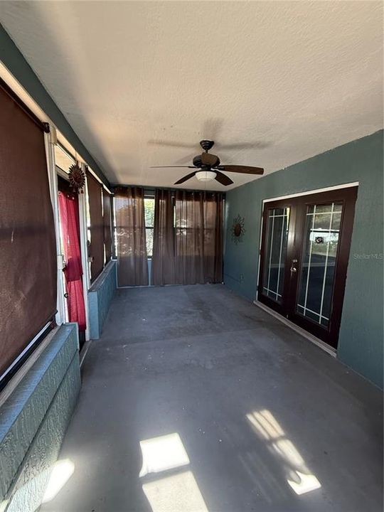 For Sale: $329,900 (3 beds, 2 baths, 1605 Square Feet)