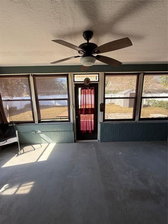 For Sale: $329,900 (3 beds, 2 baths, 1605 Square Feet)