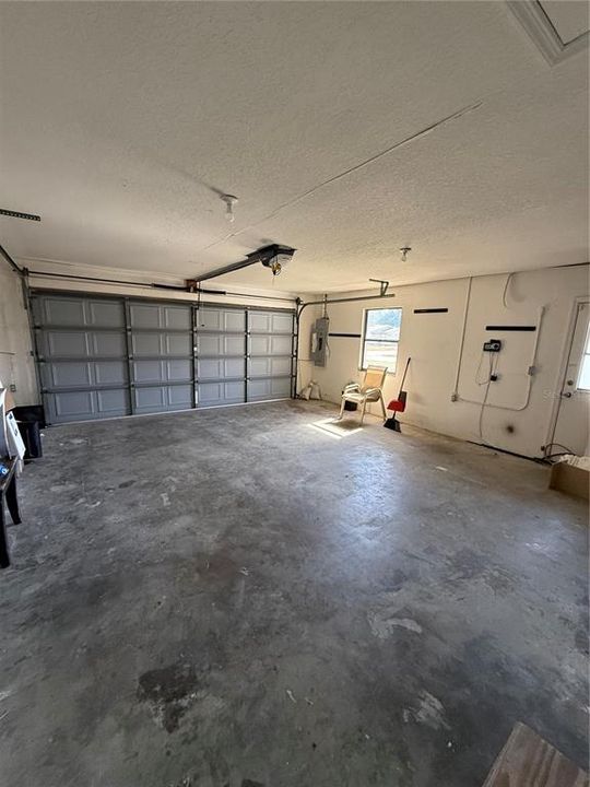 For Sale: $329,900 (3 beds, 2 baths, 1605 Square Feet)