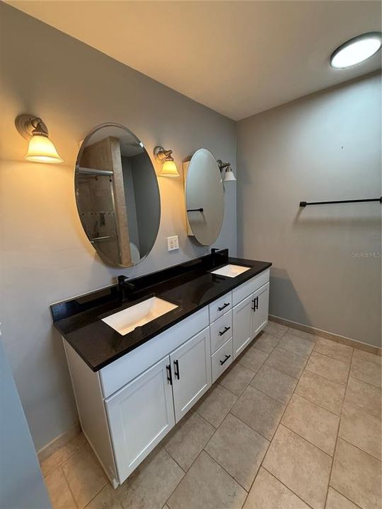 For Sale: $329,900 (3 beds, 2 baths, 1605 Square Feet)